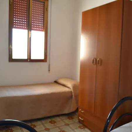 Saraceni 1 Piano بيت للعطل *